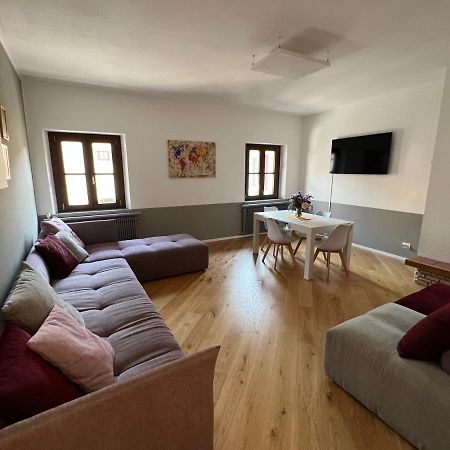Venzhome Venzone Bagian luar foto