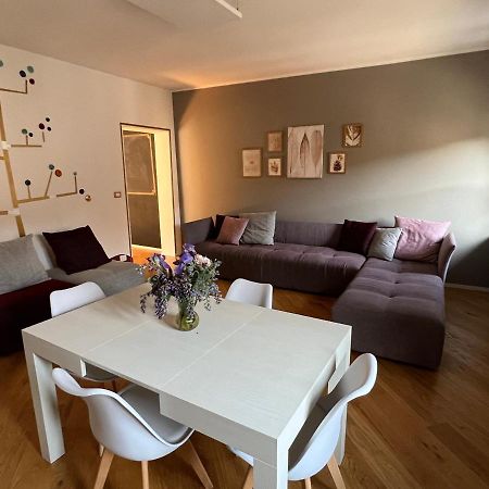 Venzhome Venzone Bagian luar foto